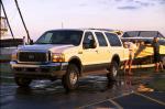 Ford Excursion 2000 года